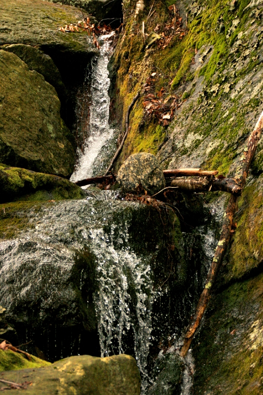 Tiny Cascades 